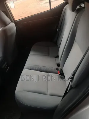 Toyota Corolla 2016 Silver