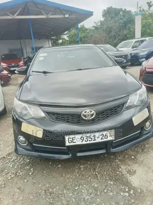 Toyota Camry SE 4dr Sedan (2.5L 4cyl 6A) 2014 Black