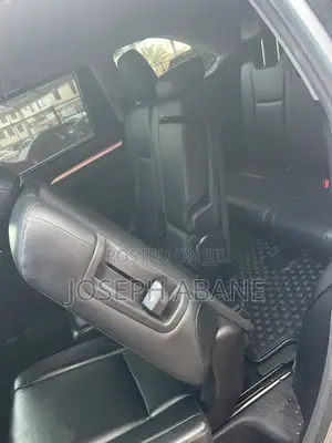 Toyota Highlander XLE 4x2 V6 (3.5L 6cyl 8A) 2018 Silver