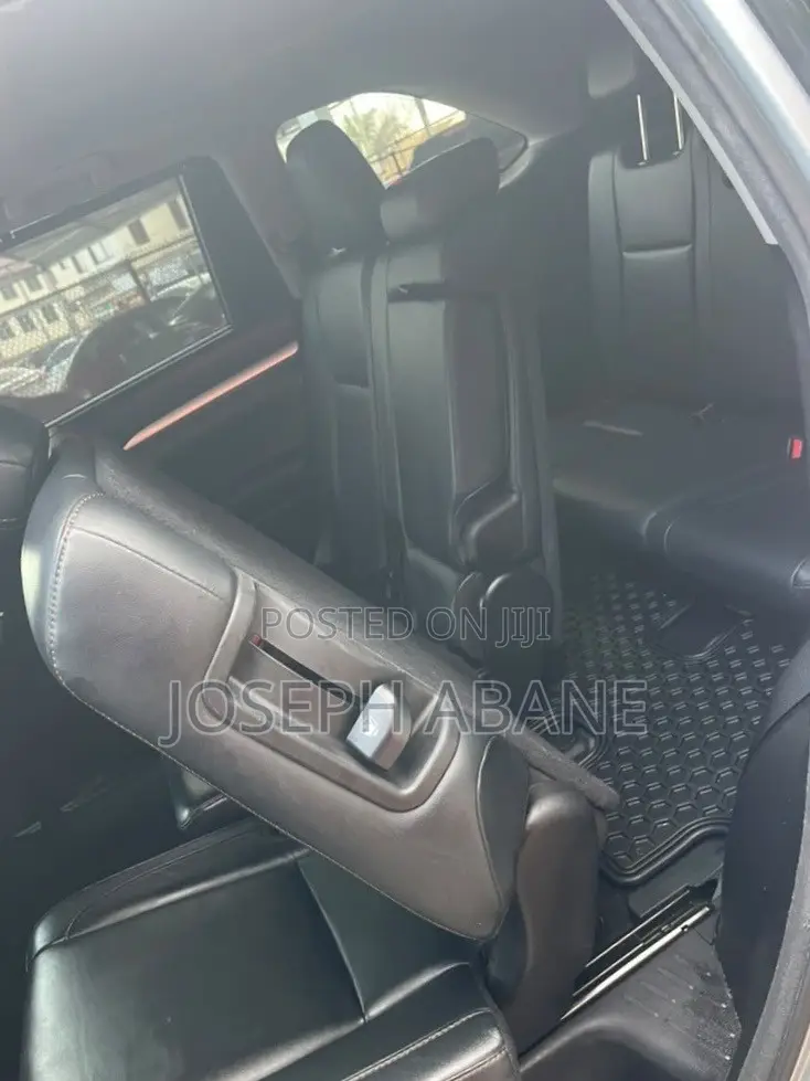 Toyota Highlander XLE 4x2 V6 (3.5L 6cyl 8A) 2018 Silver