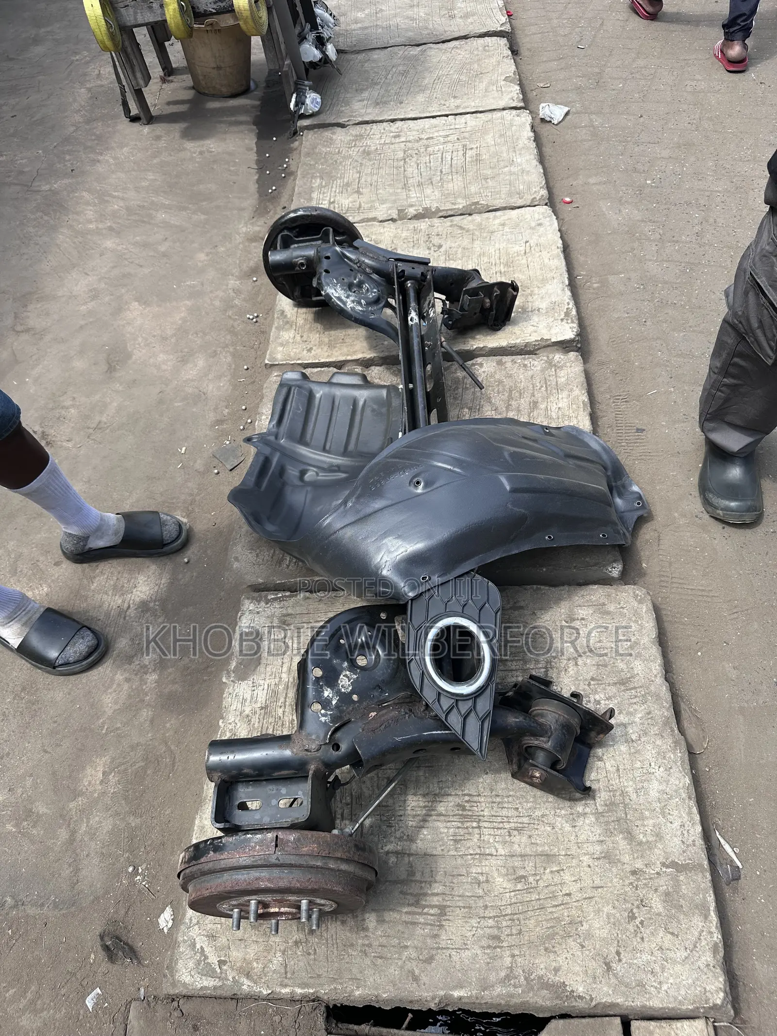 Nissan Sentra Back Beam