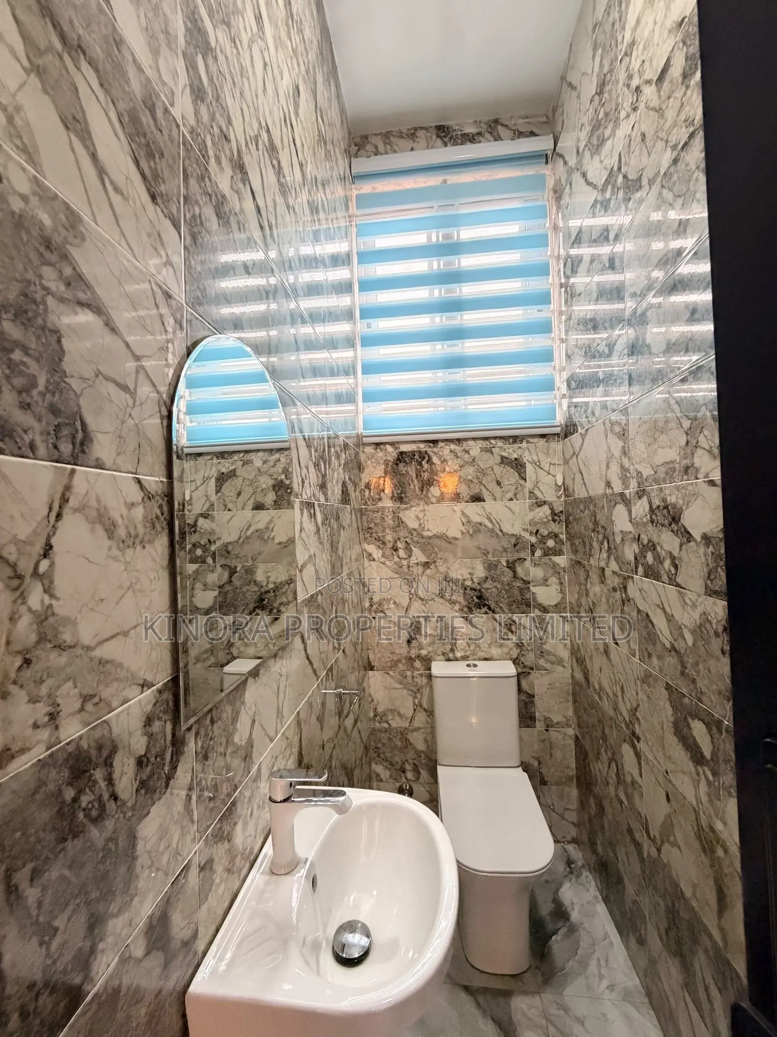 4bdrm Duplex in Lakeside Estate for rent