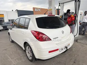 Nissan Versa 2008 White