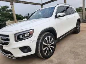 Mercedes-Benz GLB-Class AMG GLB 35 4MATIC 2022 White