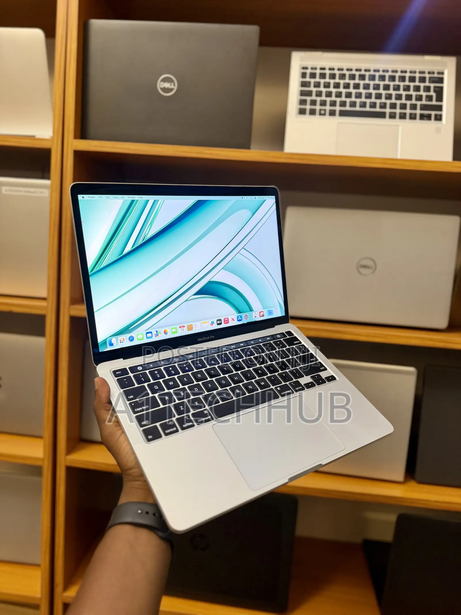 Laptop Apple MacBook Pro 2020 8GB Intel Core i7 SSD 256GB