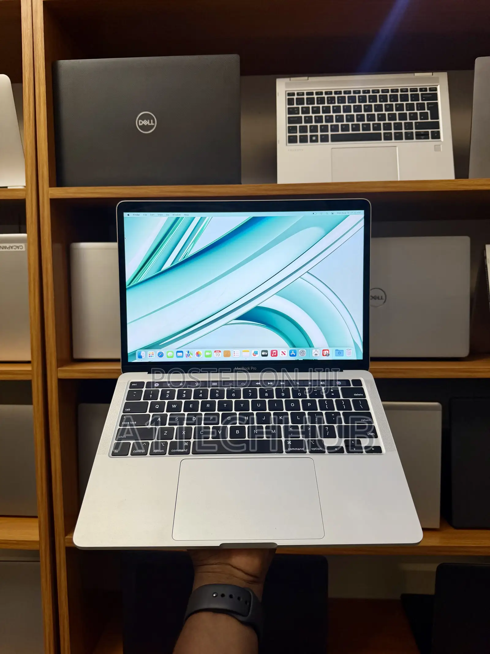 Laptop Apple MacBook Pro 2020 8GB Intel Core i7 SSD 256GB