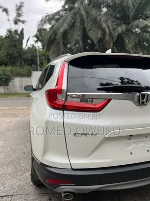 Honda CR-V Touring AWD 2018 White