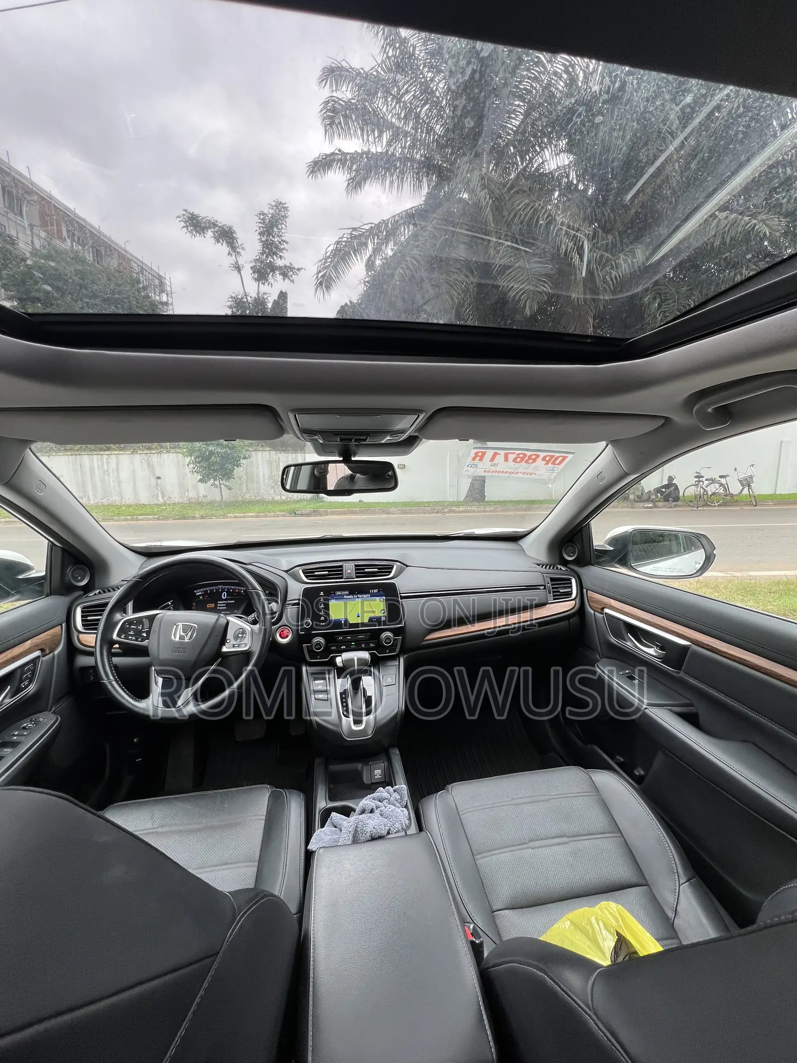 Honda CR-V Touring AWD 2018 White