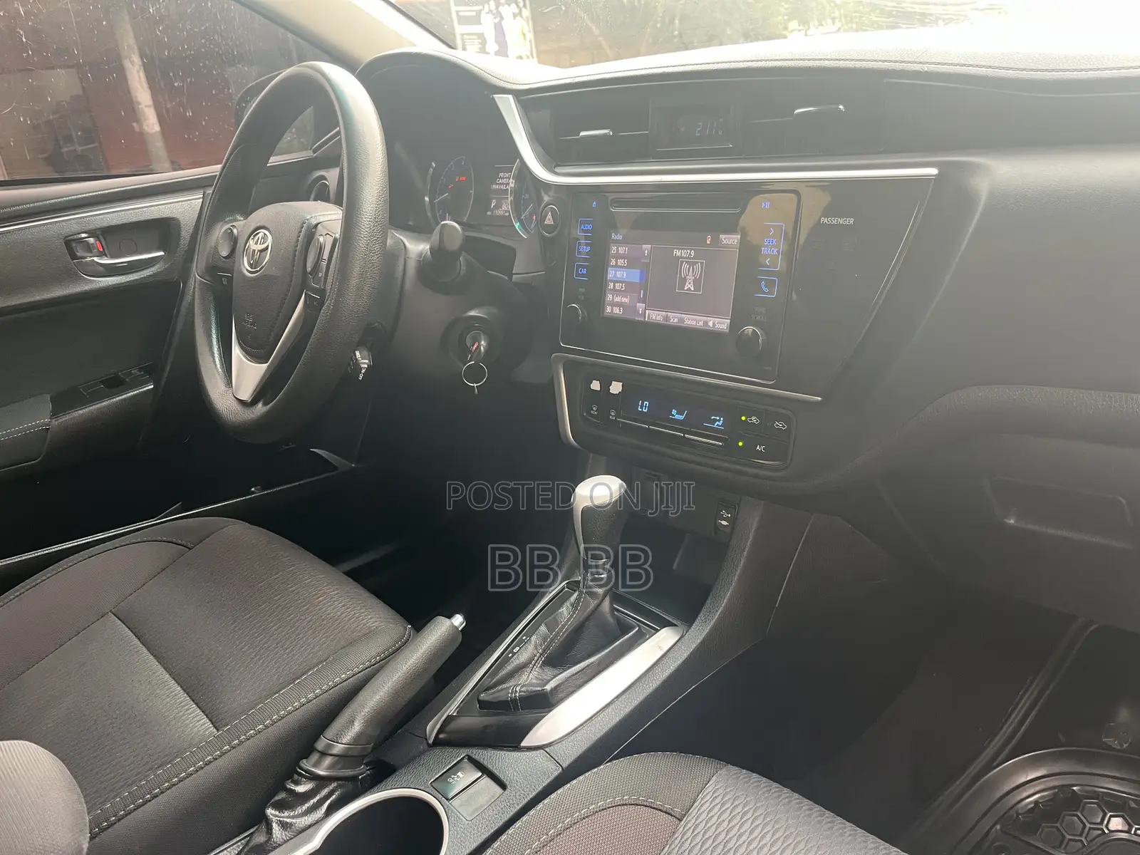 Toyota Corolla 2017 Gray