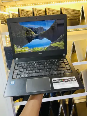 Laptop Acer Aspire E5-475 8GB Intel Core i3 HDD 1T