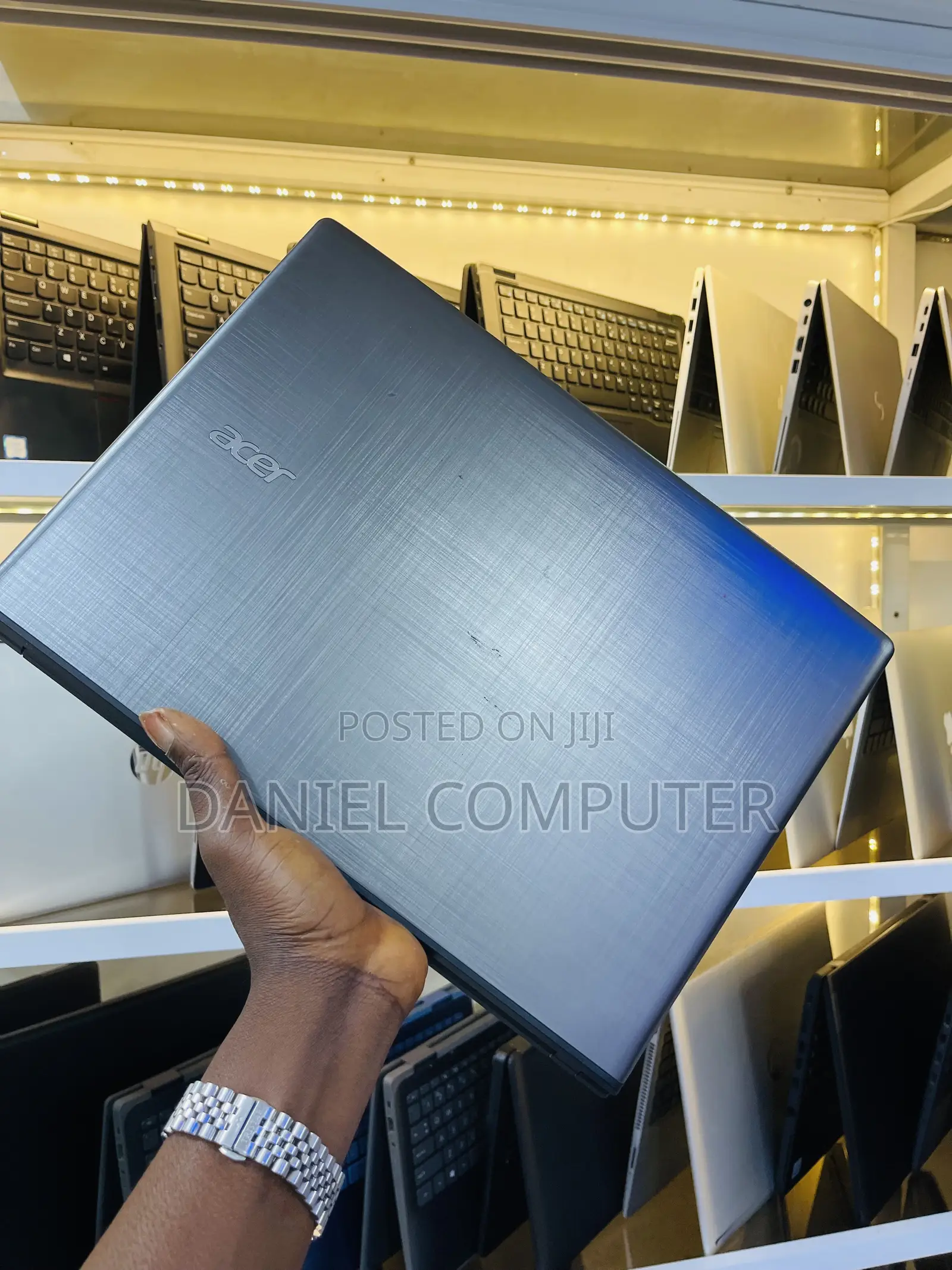 Laptop Acer Aspire E5-475 8GB Intel Core i3 HDD 1T