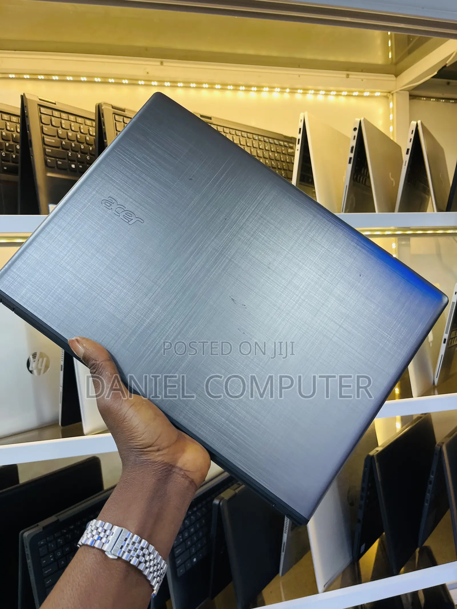 Laptop Acer Aspire E5-475 8GB Intel Core i3 HDD 1T
