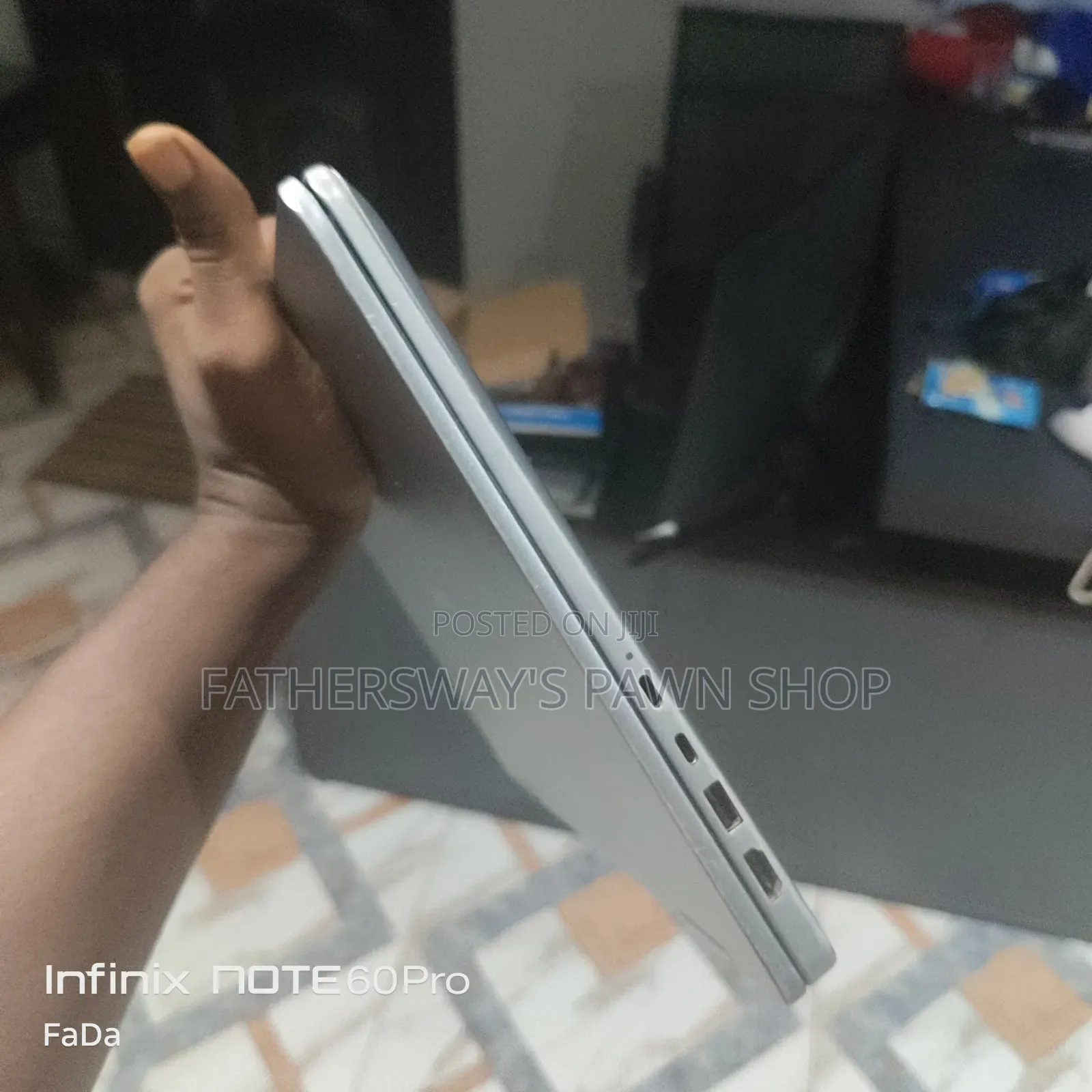 Laptop Dell Inspiron 14 7440 2-in-1 8GB Intel Core 5 SSD 256GB