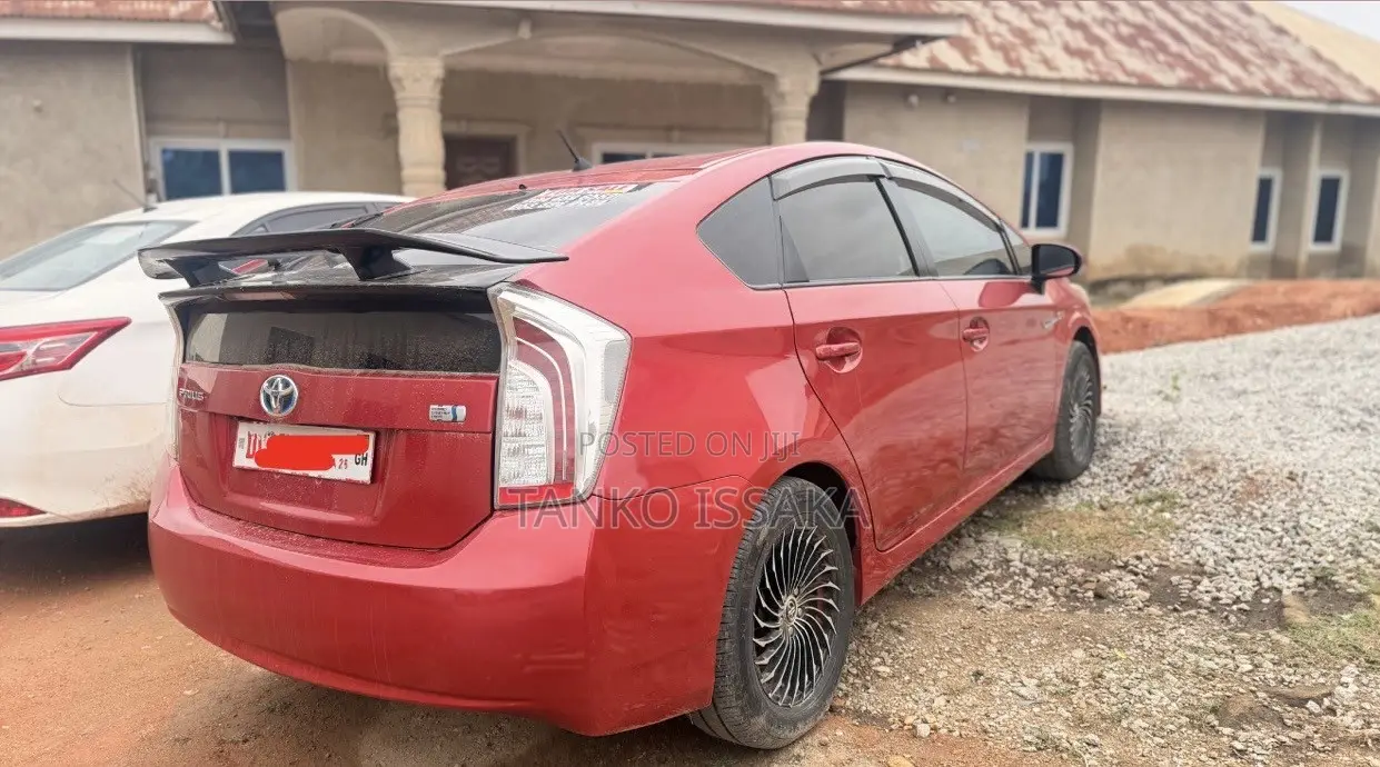 Toyota Prius 2013 Red