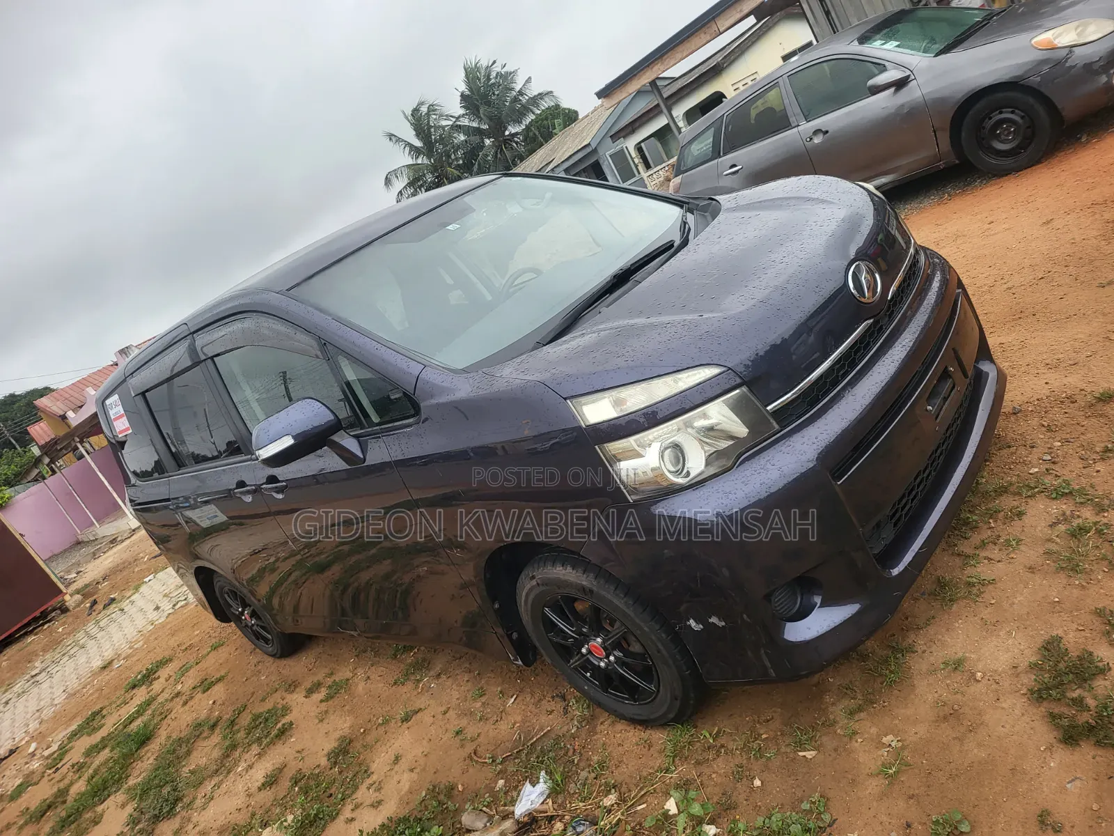 Toyota Voxy 2012 Black