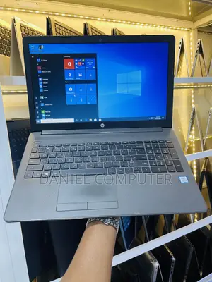 Laptop HP 250 G7 8GB Intel Core i7 HDD 1T