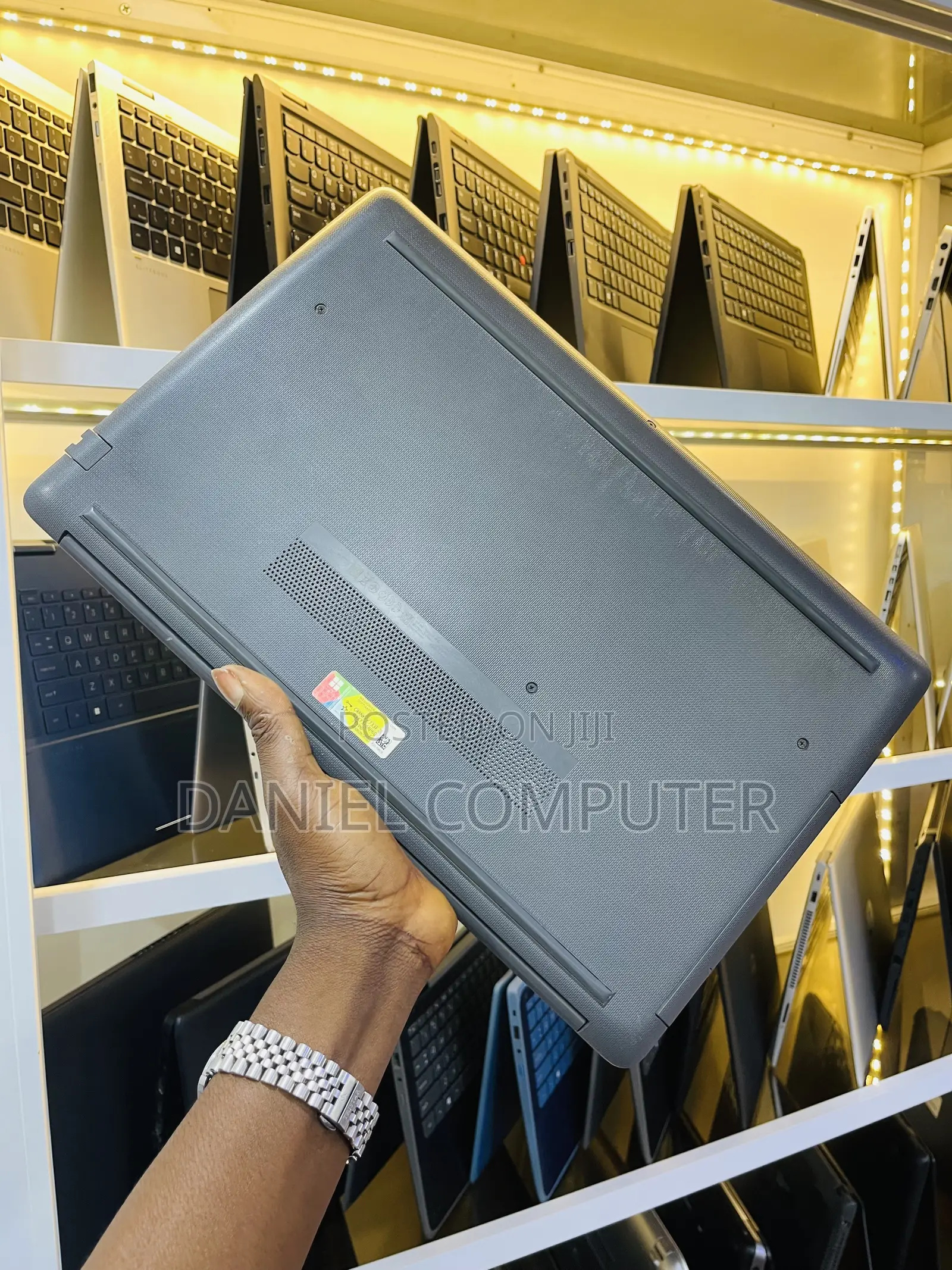 Laptop HP 250 G7 8GB Intel Core i7 HDD 1T