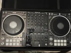 DDJ 1000srt With Bag