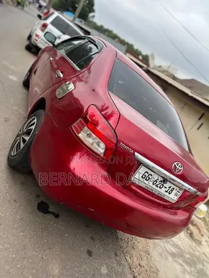 Toyota Yaris 2010 Red