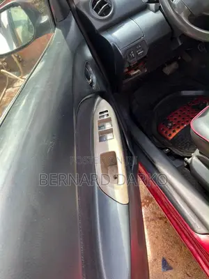 Toyota Yaris 2010 Red