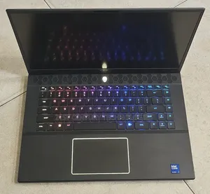 New Laptop Alienware M16 R2 64GB Intel Core Ultra 7 SSD 2T