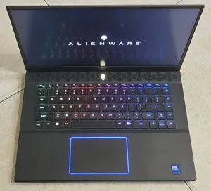 New Laptop Alienware M16 R2 64GB Intel Core Ultra 7 SSD 2T