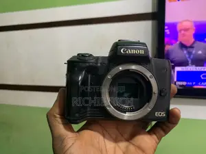 Canon M50 M50