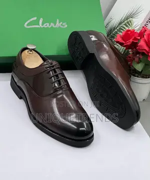 Executive CLARKS Oxfords Leather Shoe (Brown)