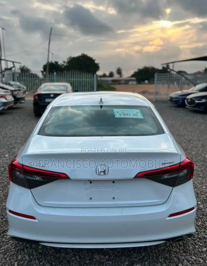 Honda Civic Sport CVT 2024 White
