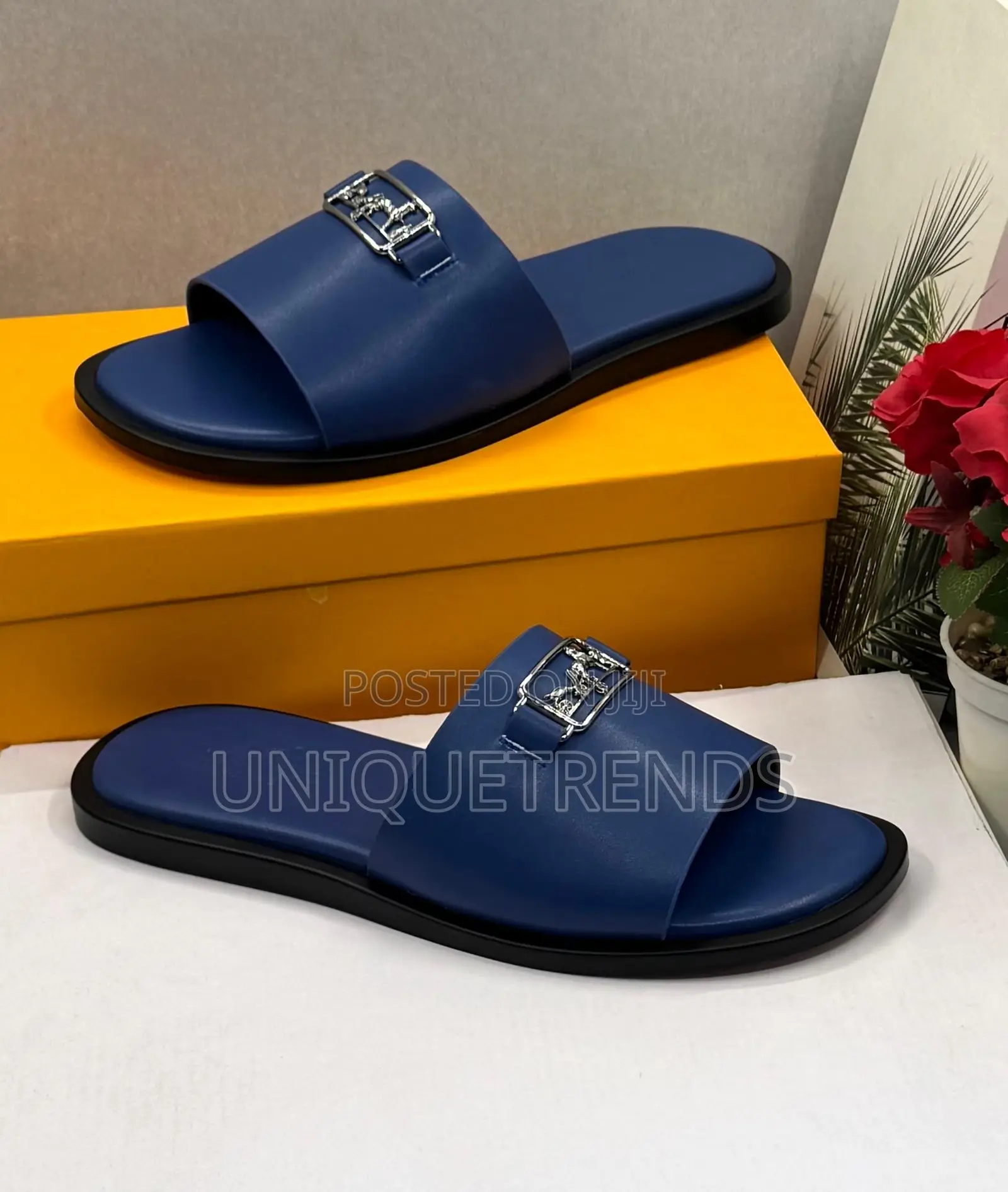 Executive HERMES Leather Slippers (Blue)