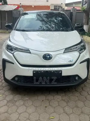 Toyota C-HR 2021 White