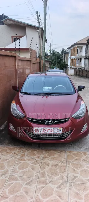 Hyundai Elantra 2013 Red