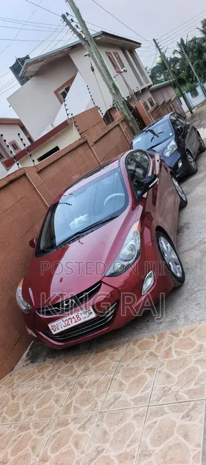 Hyundai Elantra 2013 Red