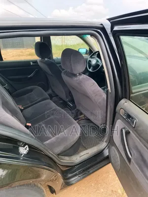 Volkswagen Golf 2002 Black