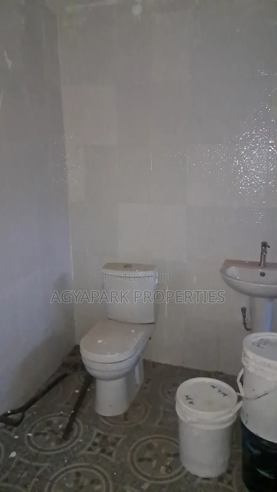 4bdrm House in Tv3, Amasaman for rent