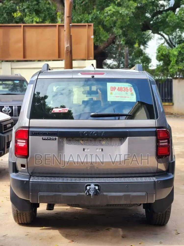 New Toyota Land Cruiser Prado 2024 Gray