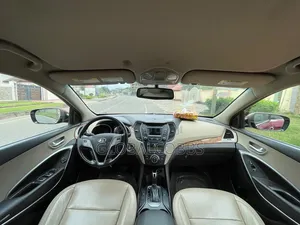 Hyundai Santa Fe 2015 Red