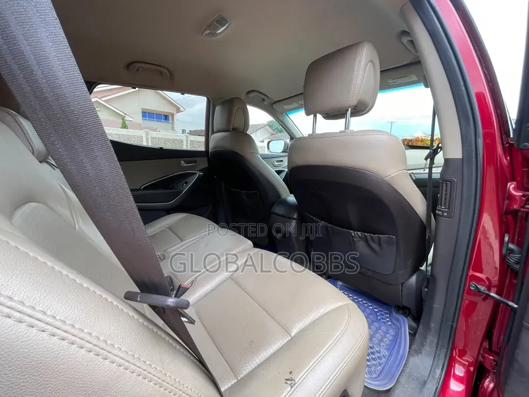 Hyundai Santa Fe 2015 Red