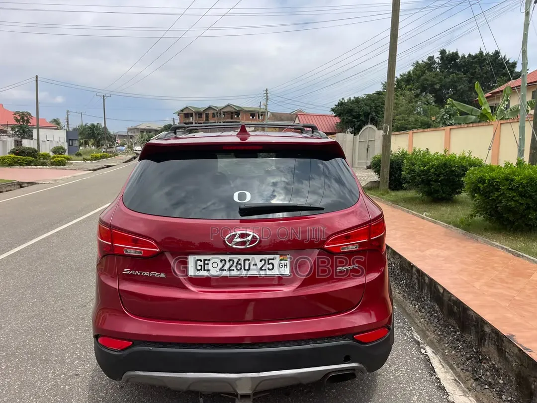 Hyundai Santa Fe 2015 Red