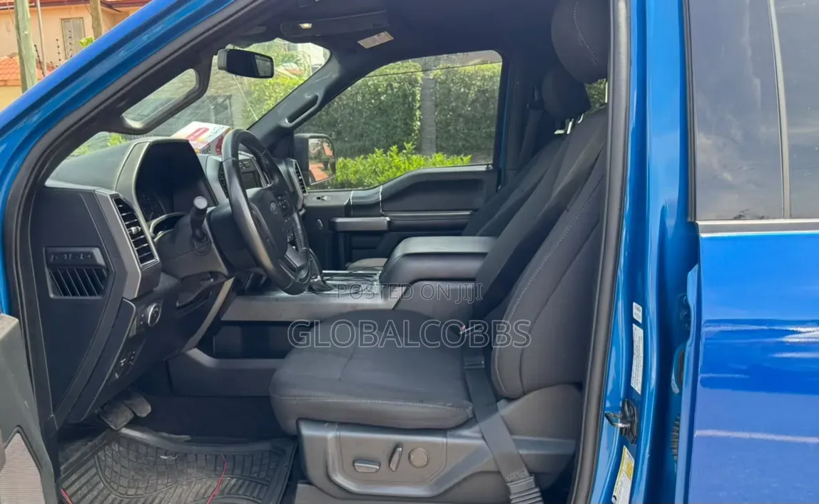 Ford F-150 2020 Blue