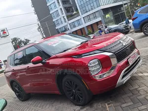 Mitsubishi Outlander SEL 2022 Burgundy