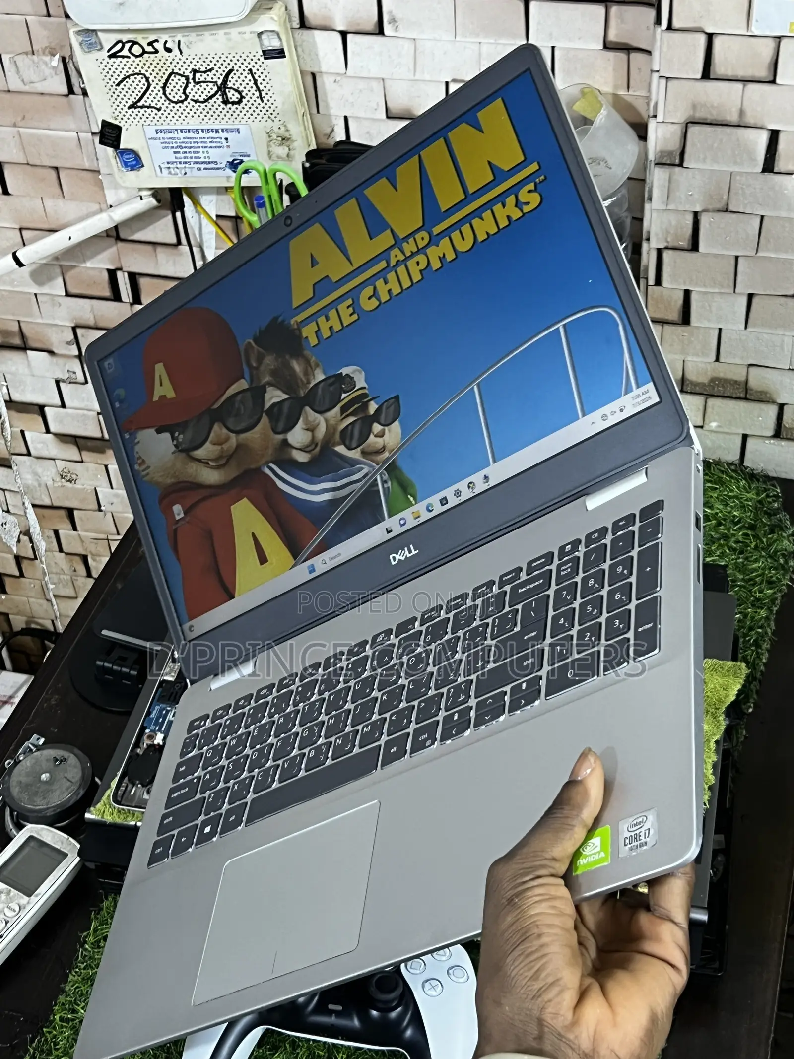 Laptop Dell Inspiron 15 5593 8GB Intel Core i7 HDD 1T