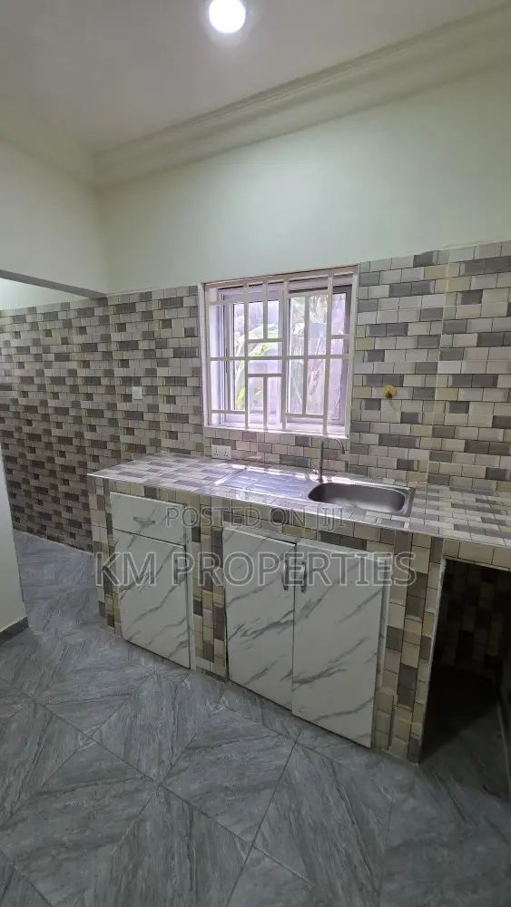 2bdrm Apartment in North Legon for rent