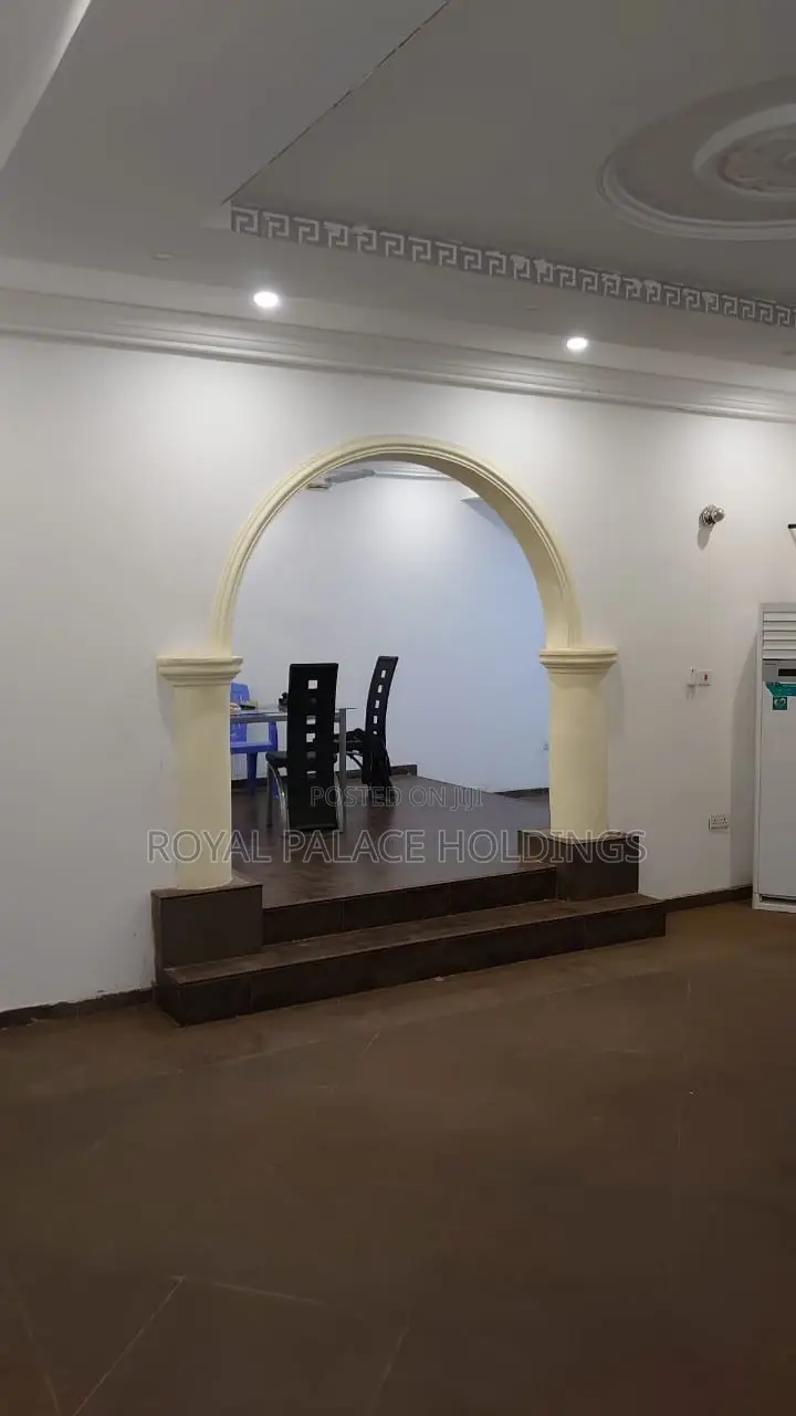 4bdrm House in Botwe, Otano for rent