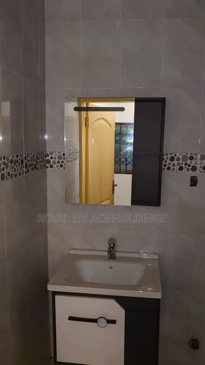 4bdrm House in Botwe, Otano for rent
