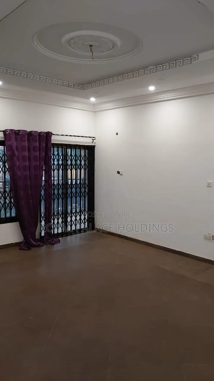 4bdrm House in Botwe, Otano for rent