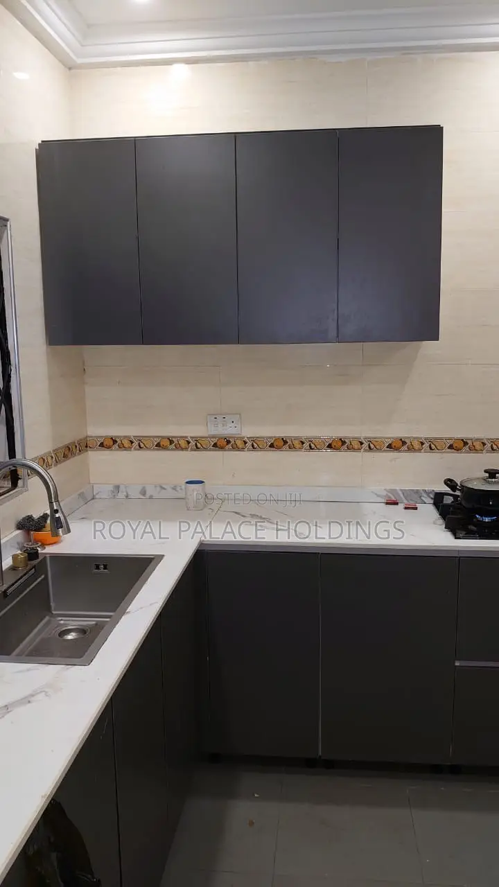 4bdrm House in Botwe, Otano for rent