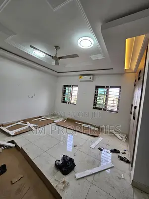 4bdrm House in Madina for sale