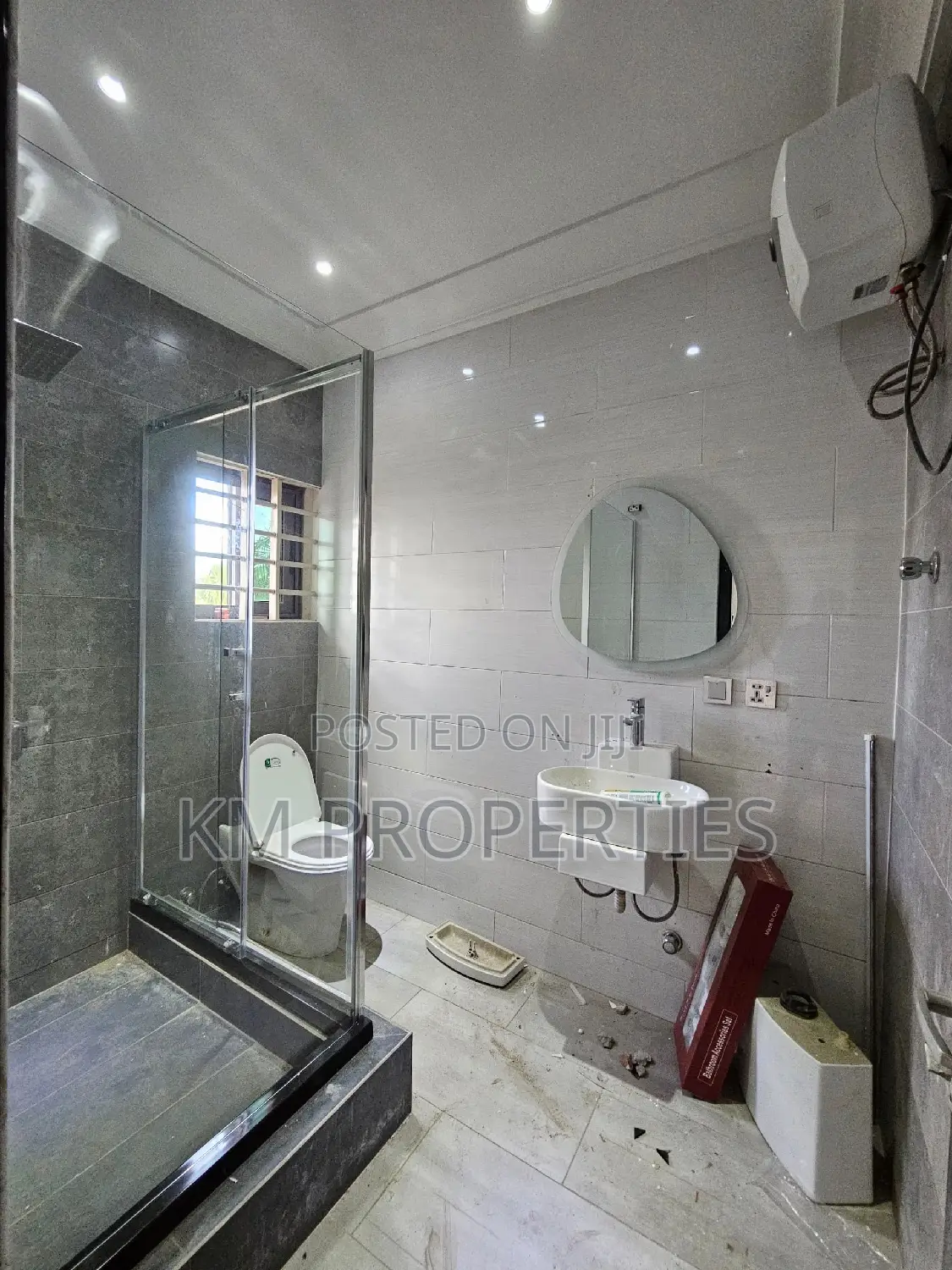 4bdrm House in Madina for sale