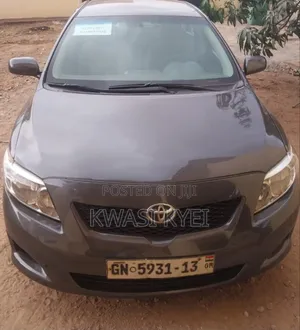 Toyota Corolla Base 4dr Sedan (1.8L 4cyl 5M) 2010 Gray